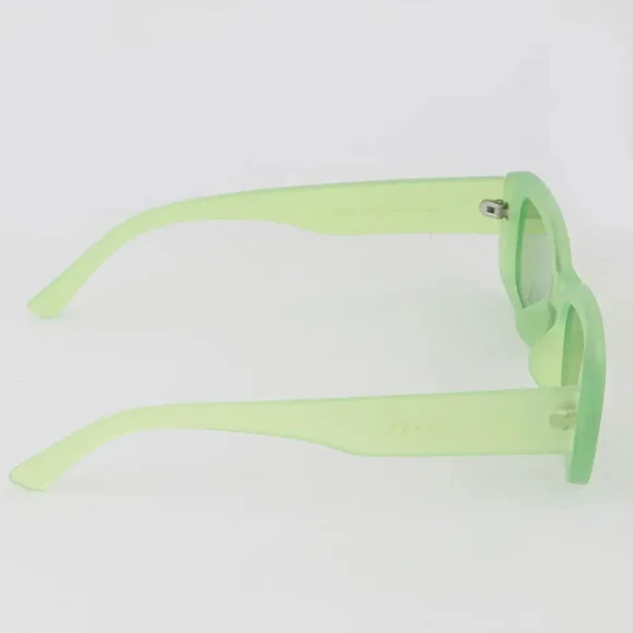 NWT "Gummie Bear" Colorful Retro Sunglasses in Orange Crush - Picture 3 of 7